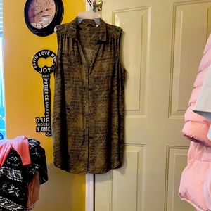 Reitman’s Gorgeous Sleeveless Shirt Dress